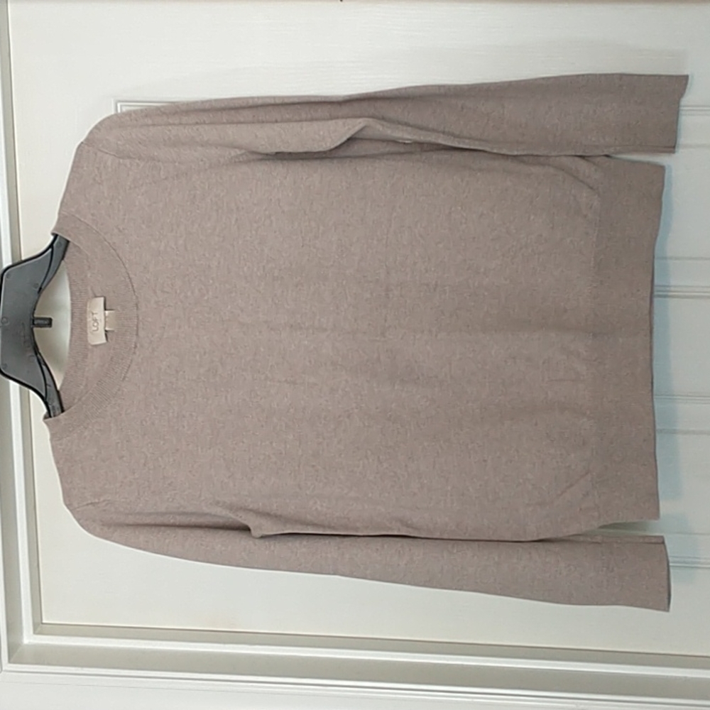Ann Taylor Loft, size medium, cream sweater